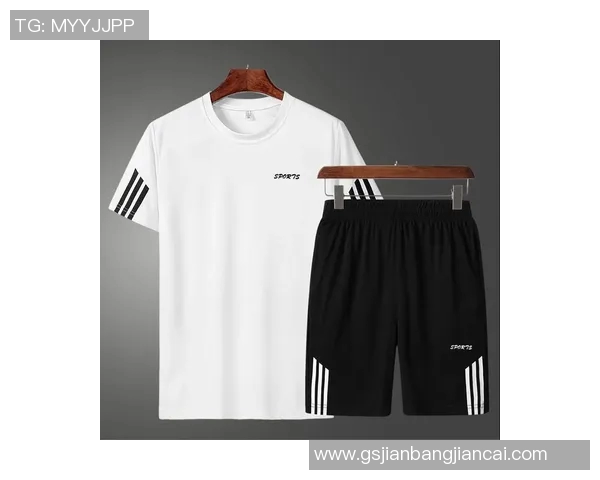 男款足球球星运动套装 时尚舒适 运动与休闲兼备 提升运动表现与活力