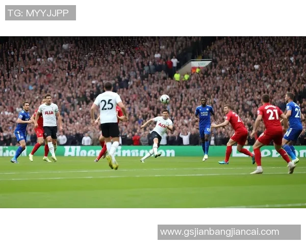 8月21日出生的足球巨星：那些在绿茵场上闪耀的传奇人物